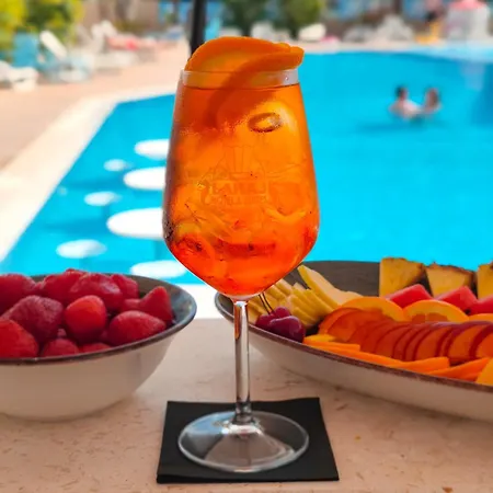 Lakaj Hotel Velipojë