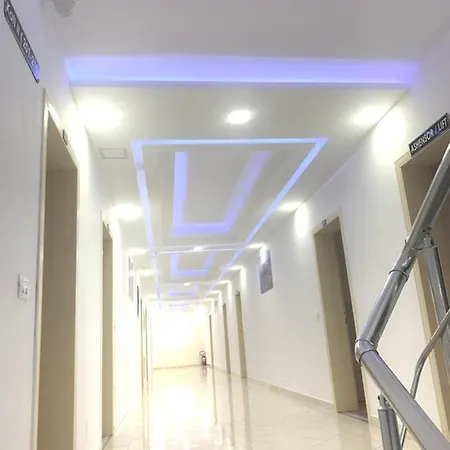 Lakaj Отель 3*