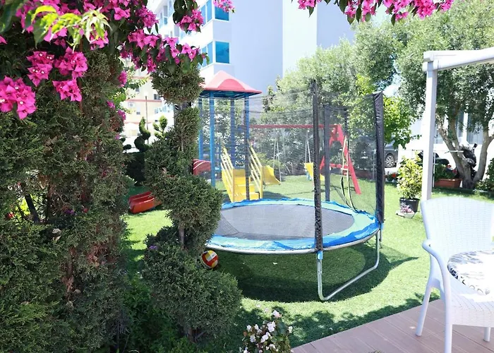 Lakaj Hotel Velipojë