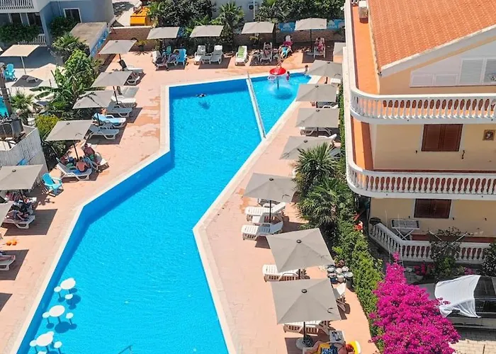 Lakaj Hotel Velipojë
