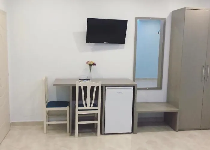Lakaj Hotel Velipojë