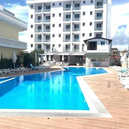 Lakaj Hotel 3*