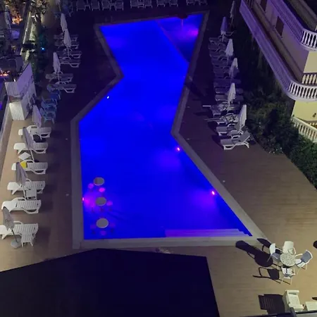 Lakaj Hotel 3*
