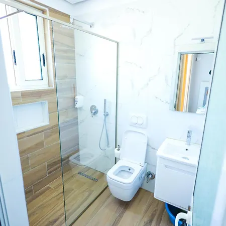 Lakaj Hotel Velipojë