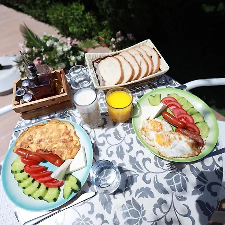 Hotel Lakaj
