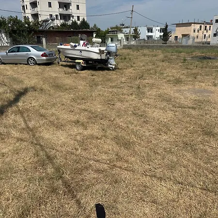 Lakaj Hotel 3*
