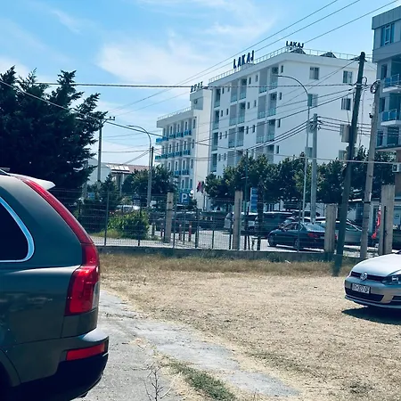 Hotel Lakaj